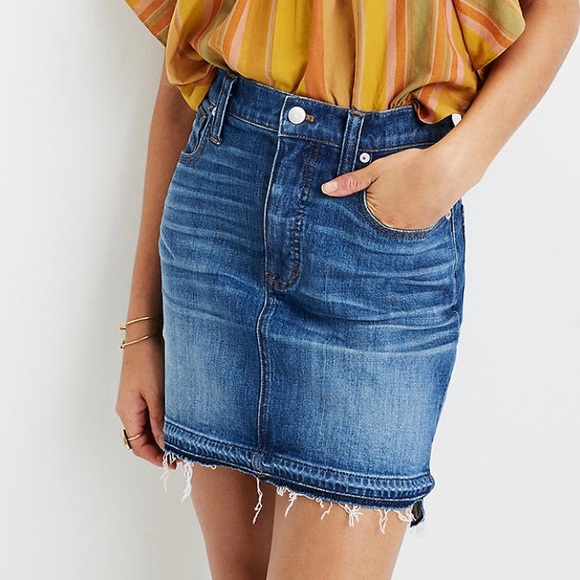 Madewell Dresses & Skirts - ✨NEW Madewell Brandt wash denim jean skirt size 25